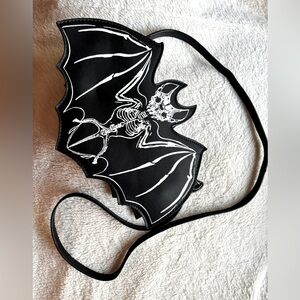 Hot Topic Bat Skeleton Glow in the Dark Cross Body Bag Purse